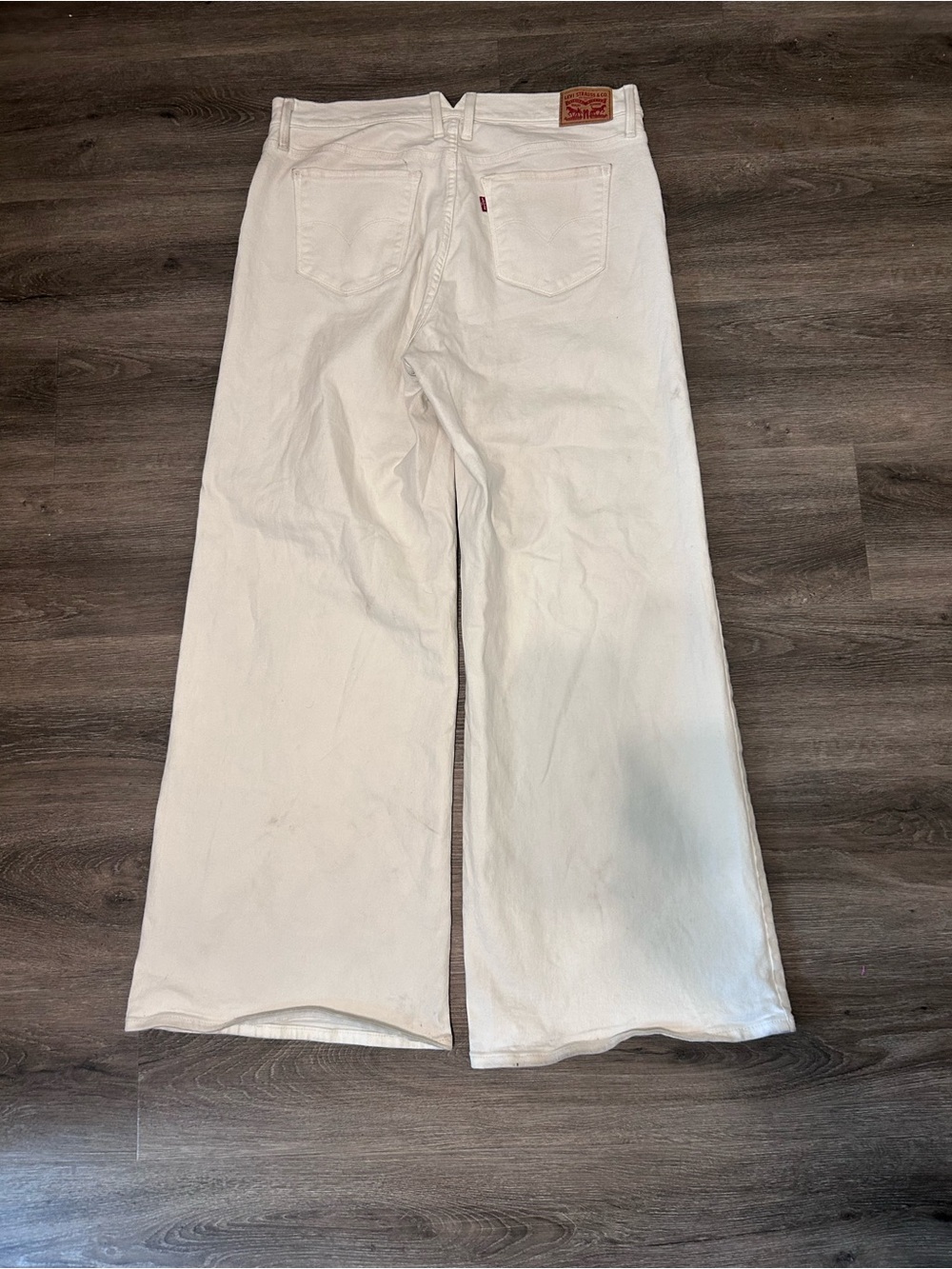 Levi’s Jeans Womens 33 White 318 Shaping Wide Leg High Rise Baggy Jean Denim